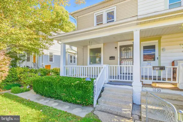 1637 Huddell, LINWOOD, PA 19061