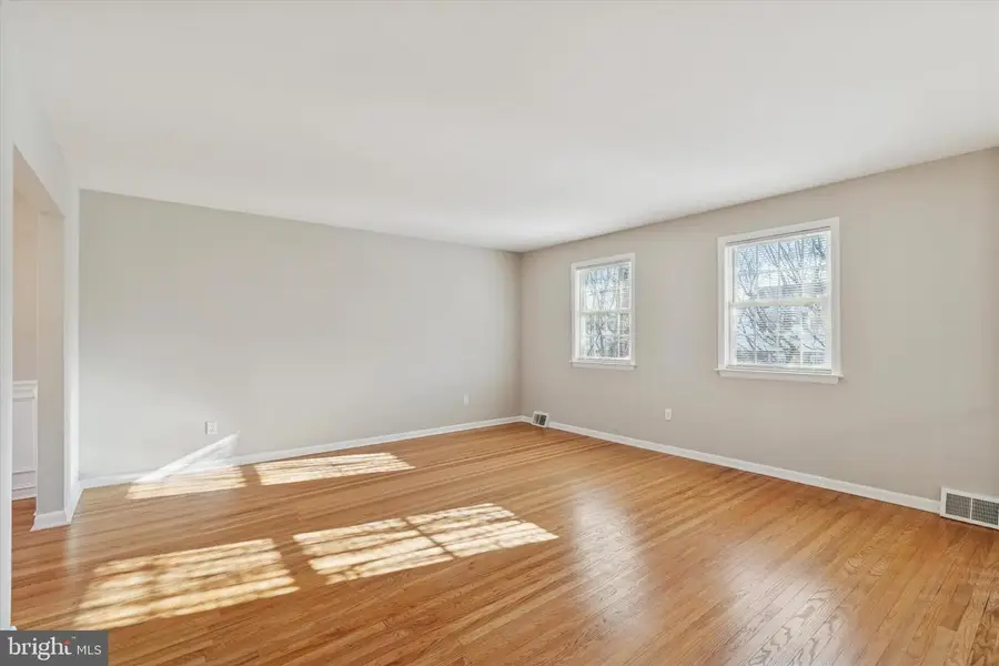 709 Avondale Ln, Swarthmore, PA 19081 - Image #3