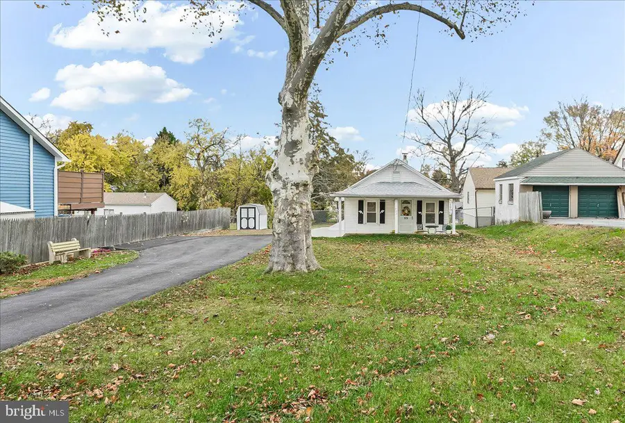 929 Crystle Rd, Aston, PA 19014 - Image #3