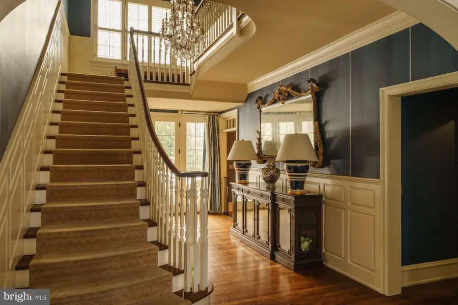 423 Boxwood Rd, Bryn Mawr, PA 19010 - #3