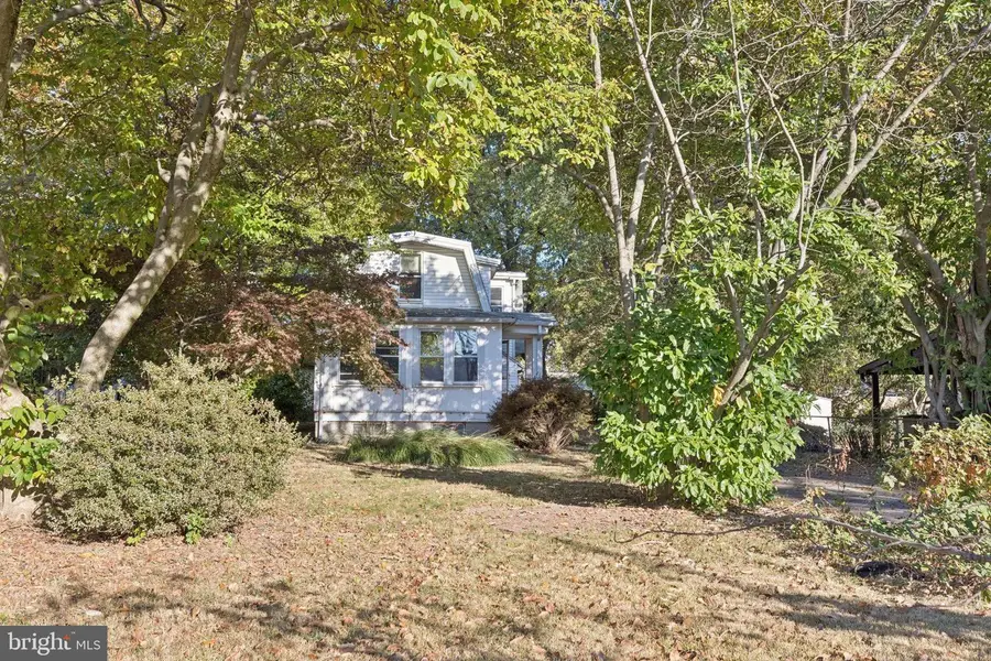 821 Lawnton Ter, Glenolden, PA 19036 - Image #2