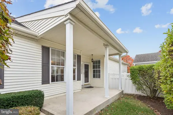 1402 S Hunting Horn Turn, GLEN MILLS, PA 19342