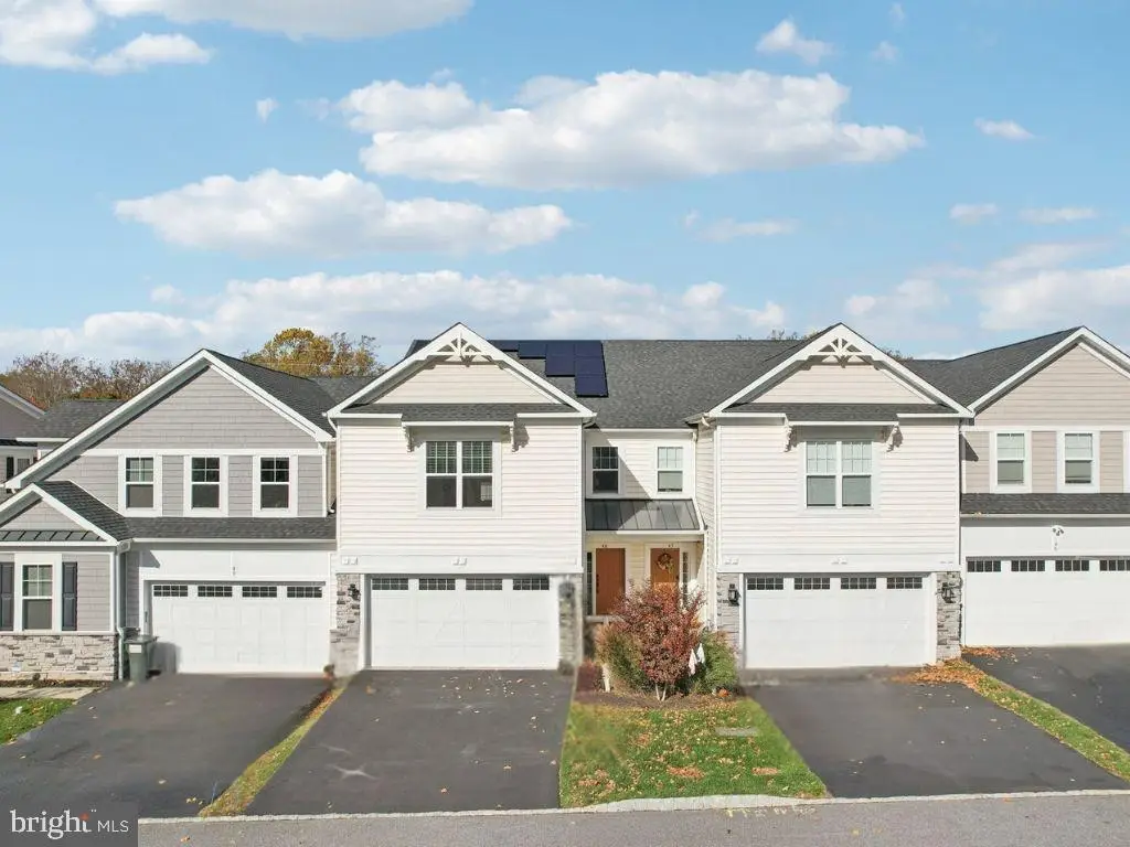 48 Hunters Ln, Glen Mills, PA 19342 - Image #1