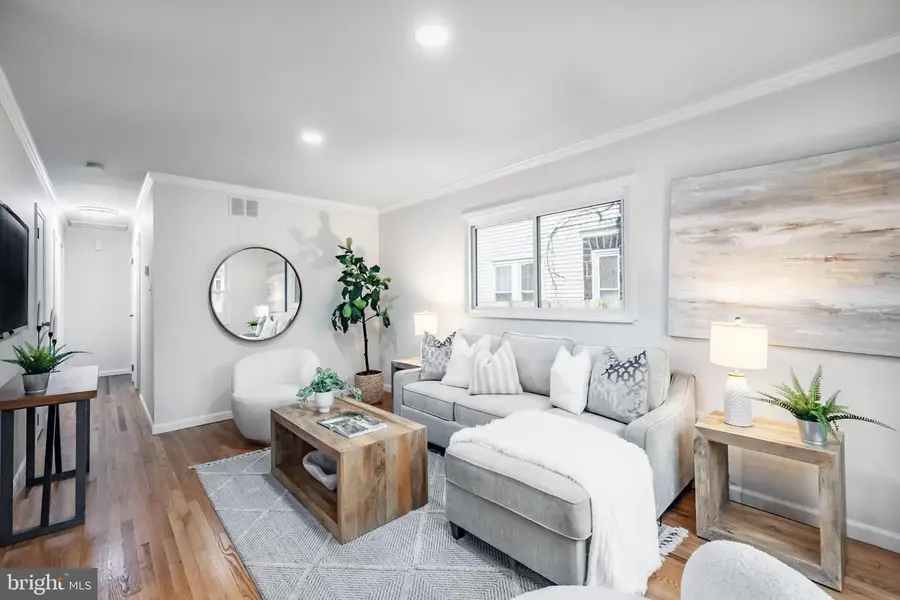 241 S Cedar Ln, Upper Darby, PA 19082 - Image #3