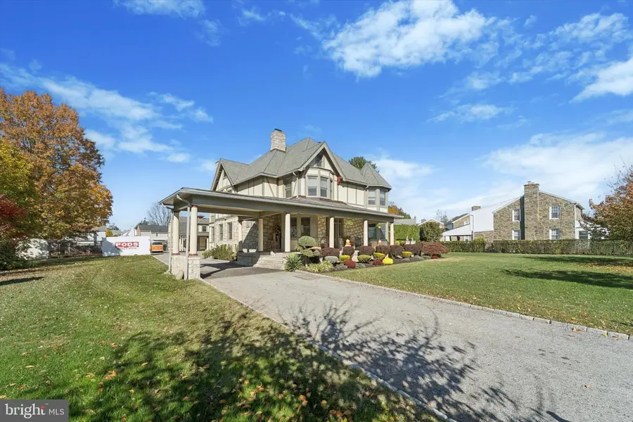 204 E Manoa Rd, Havertown, PA 19083 - Image #3