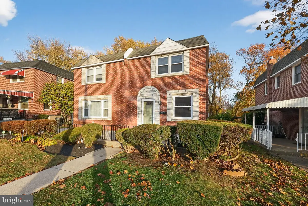 110 Lakeview Dr, Ridley Park, PA 19078 - Image #1