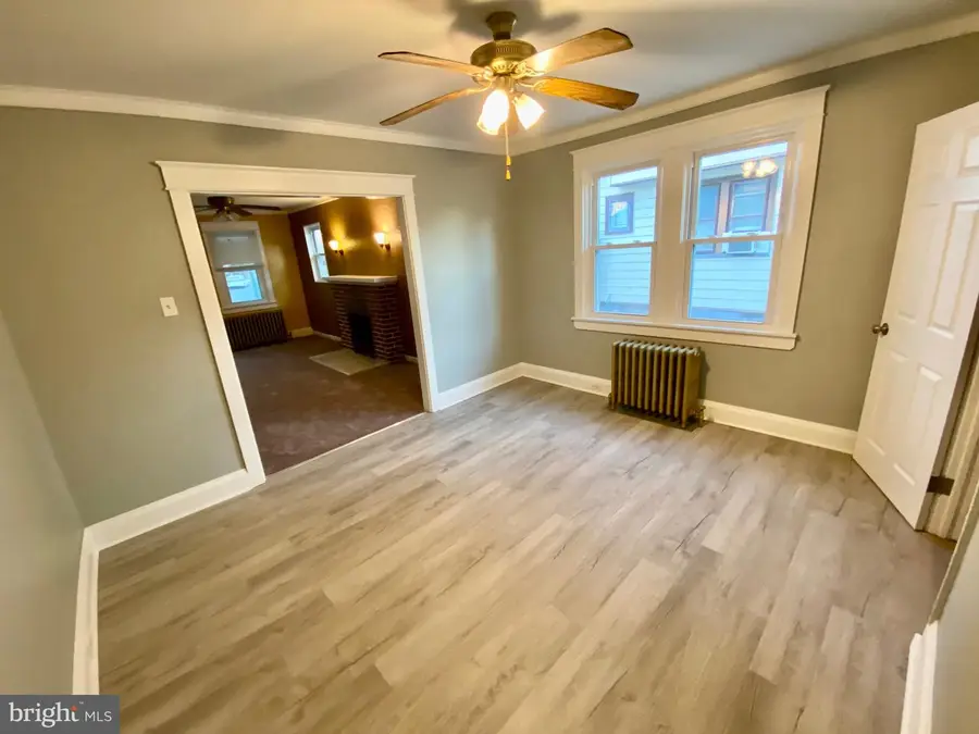 100 E Roland Rd, Brookhaven, PA 19015 - Image #3