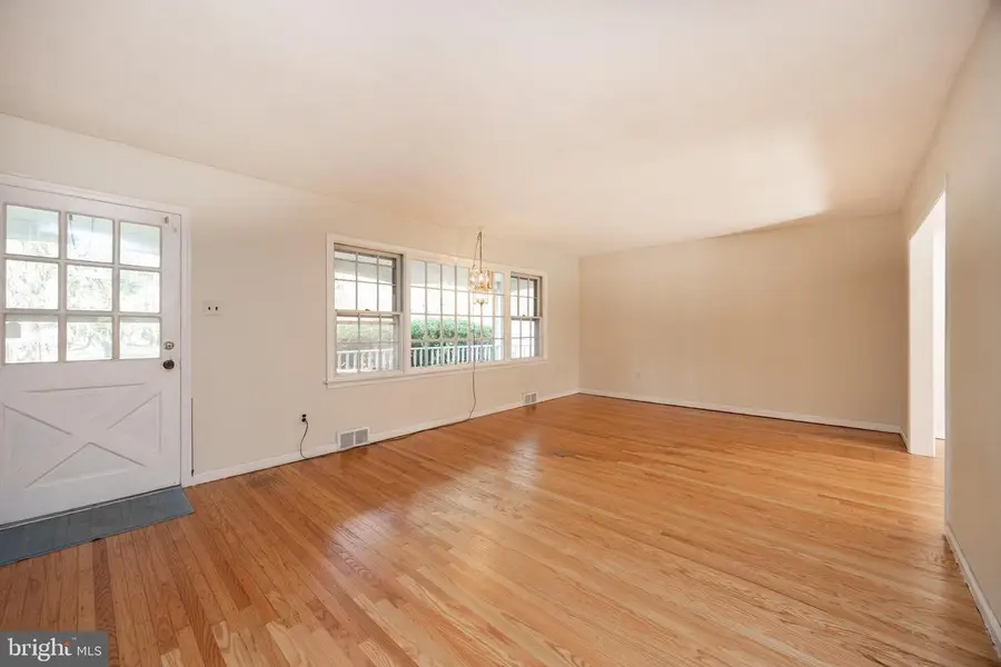 11 Ivy Ln, Glen Mills, PA 19342 - Image #3