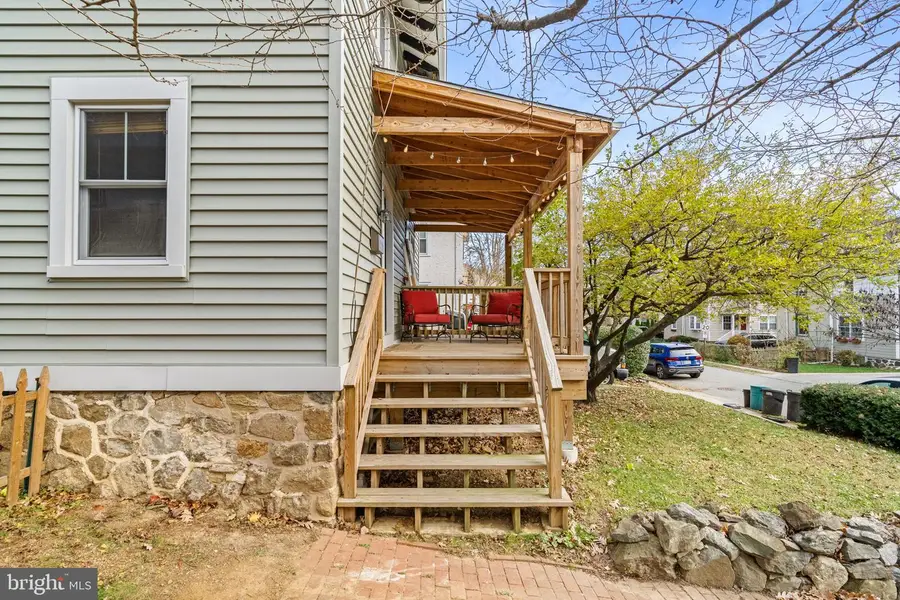 245 Willow Ave, Wayne, PA 19087 - Image #2