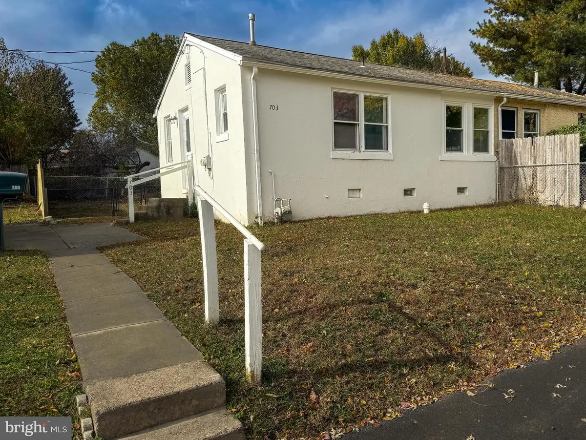 703 Dover Ct, Wallingford, PA 19086 - Image #1