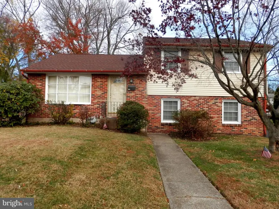 1226 Redwood Ave, Folsom, PA 19033 - Image #2