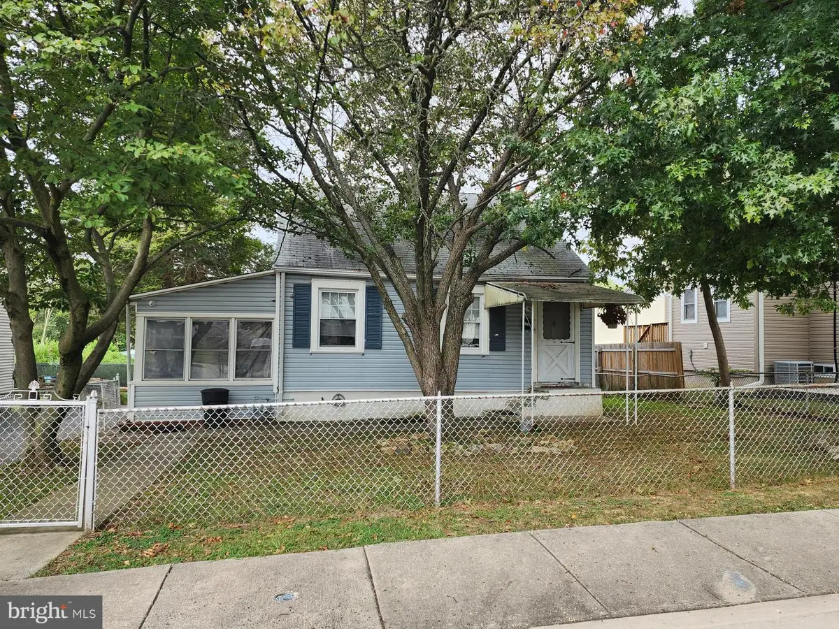 924 Chestnut St, Trainer, PA 19061 - Image #1