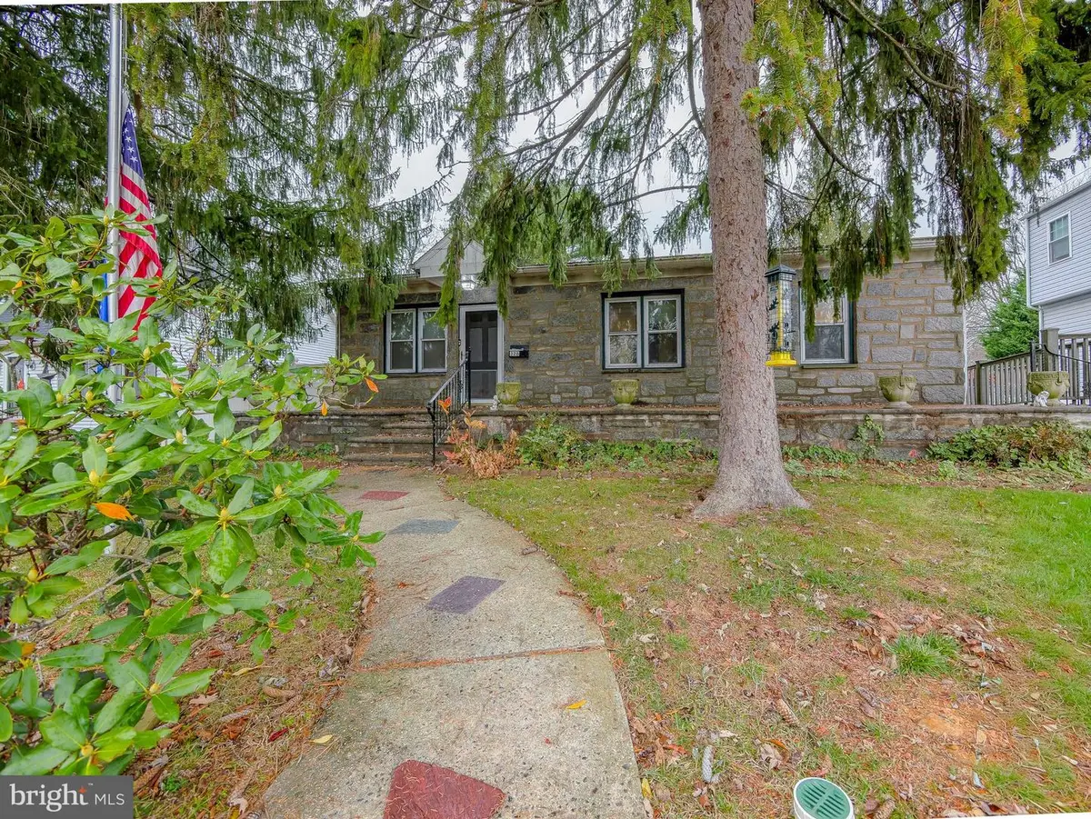 328 Hillside Ave, Brookhaven, PA 19015 - Image #1