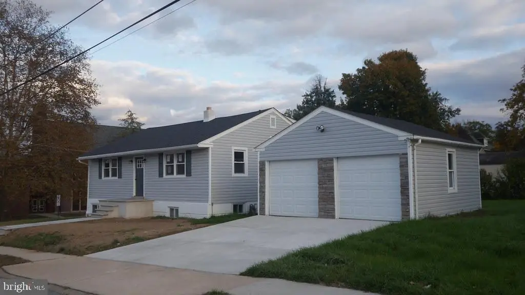 182 Berkley Ave, Lansdowne, PA 19050 - Image #1