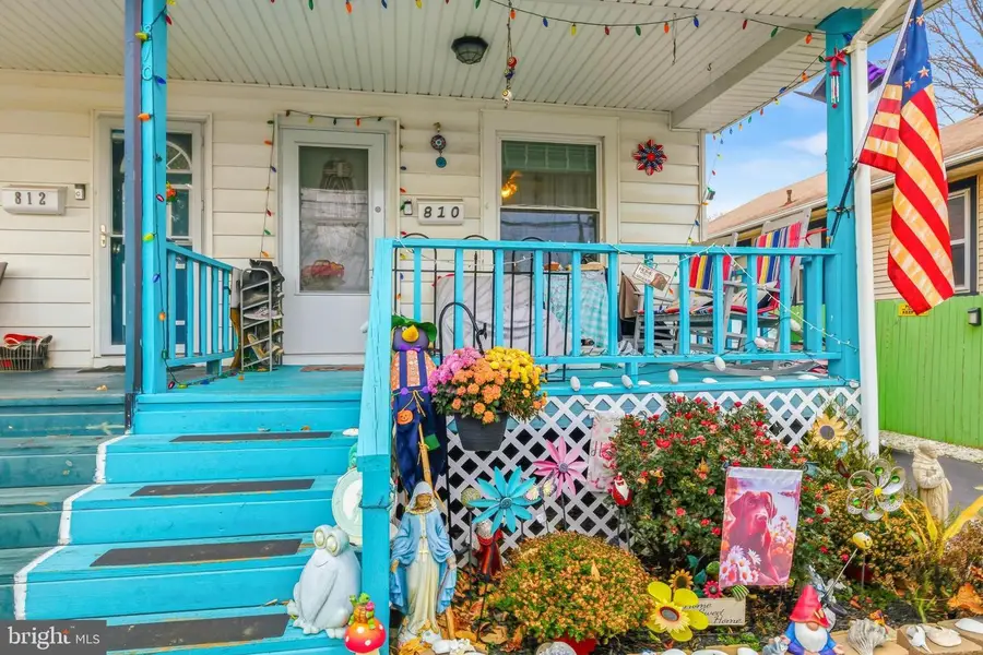 810 Pleasant Ave, Upper Chichester, PA 19061 - Image #2