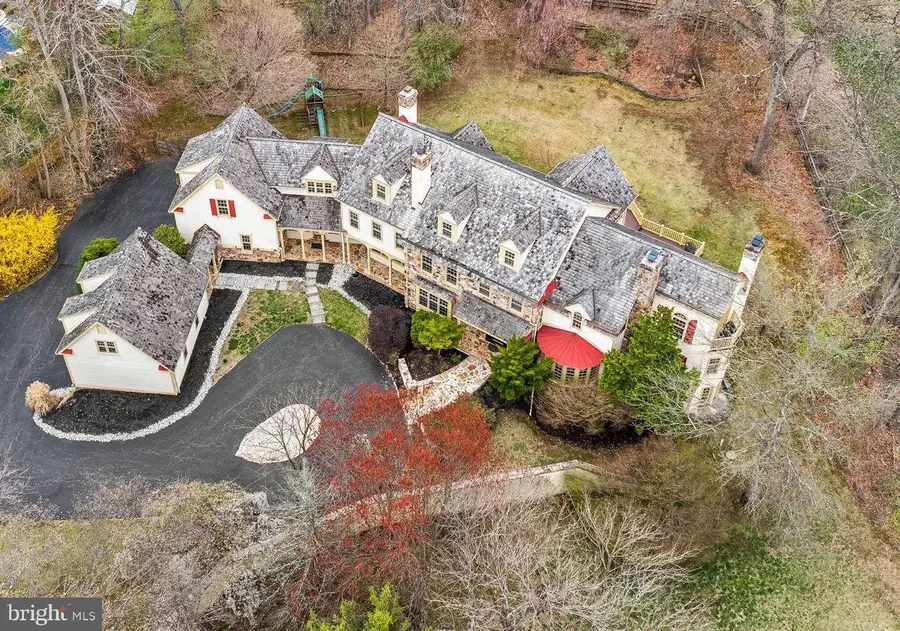 20 Sleepy Hollow Dr, Newtown Square, PA 19073 - Image #2