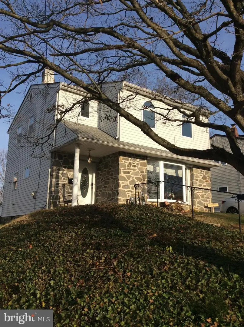 42 Colonial Dr, Havertown, PA 19083 - Image #1