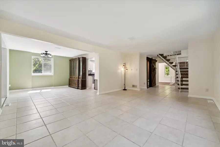 430 E Rose Tree Rd, Media, PA 19063 - Image #2