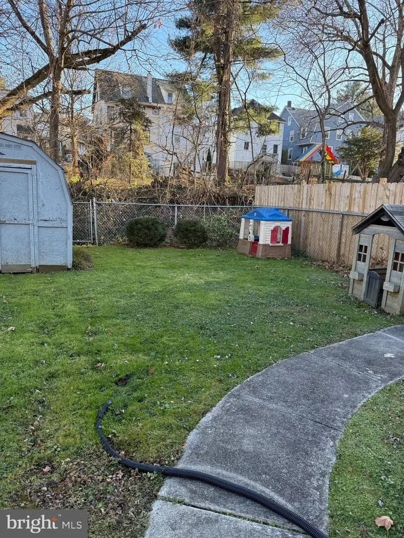 256 Willow Ave, Wayne, PA 19087 - Image #3