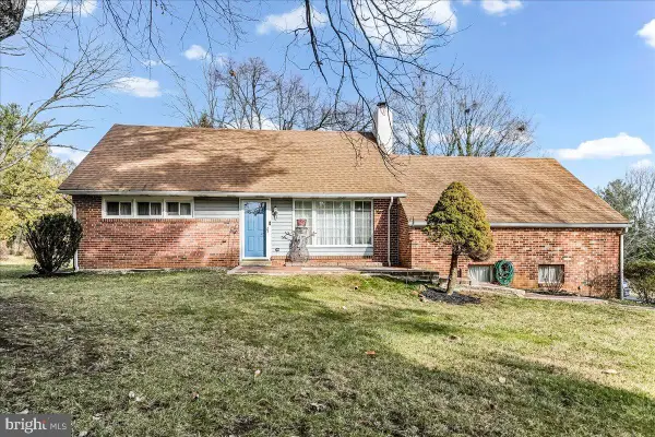 3 Man O War Dr, MEDIA, PA 19063