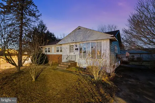 3723 Ridgewood Ln, BROOKHAVEN, PA 19015