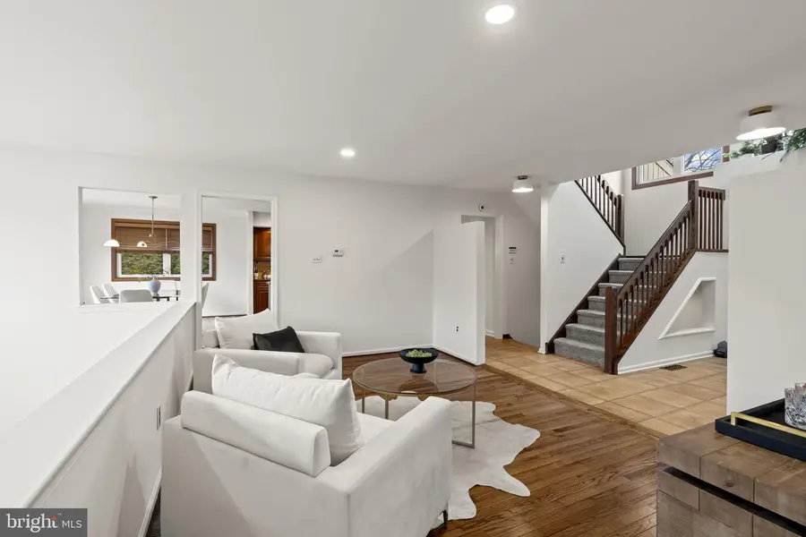 49 Langstoon Ln, Media, PA 19063 - Image #3