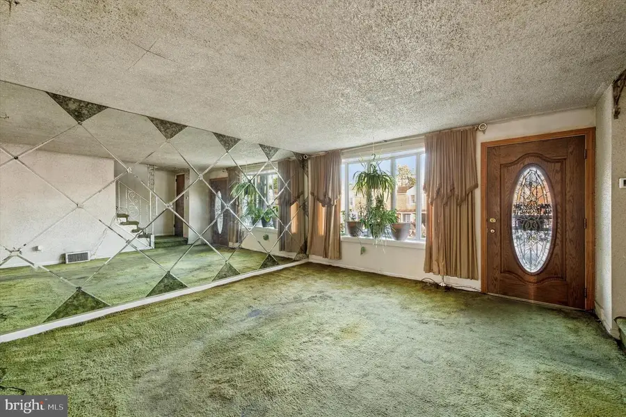 1550 Hermesprota Dr, Sharon Hill, PA 19079 - Image #3