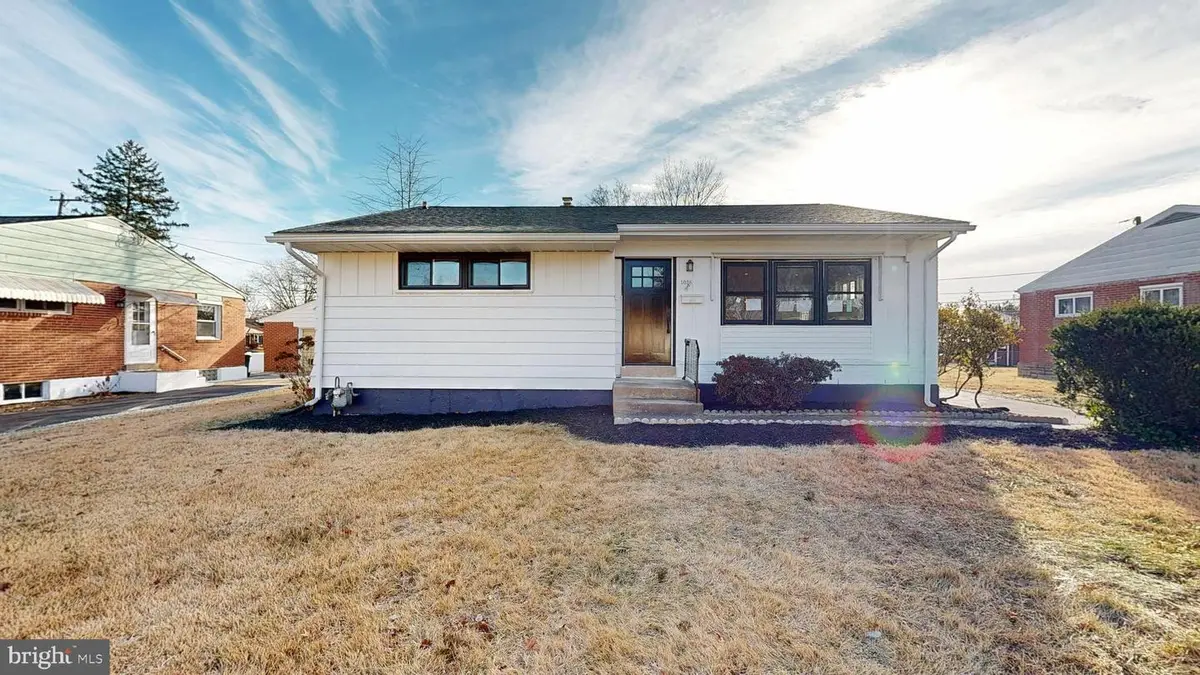 1038 Platt Ave, Folsom, PA 19033 - Image #1