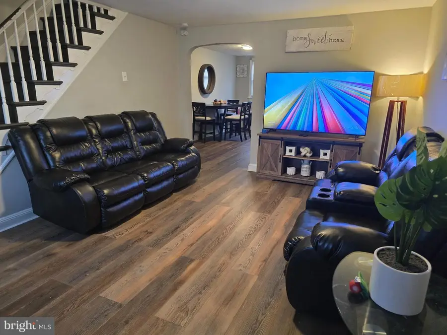 229 W 22nd St, Chester, PA 19013 - Image #2