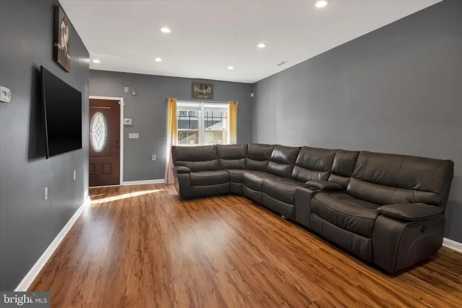 2008 W Union St, Chester, PA 19013 - Image #3