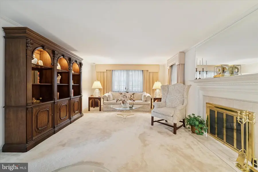 7 Todmorden Dr, Rose Valley, PA 19086 - #3