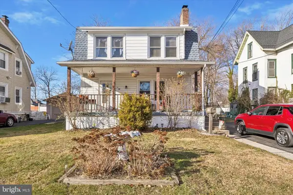 20 N Llanwellyn Ave, GLENOLDEN, PA 19036