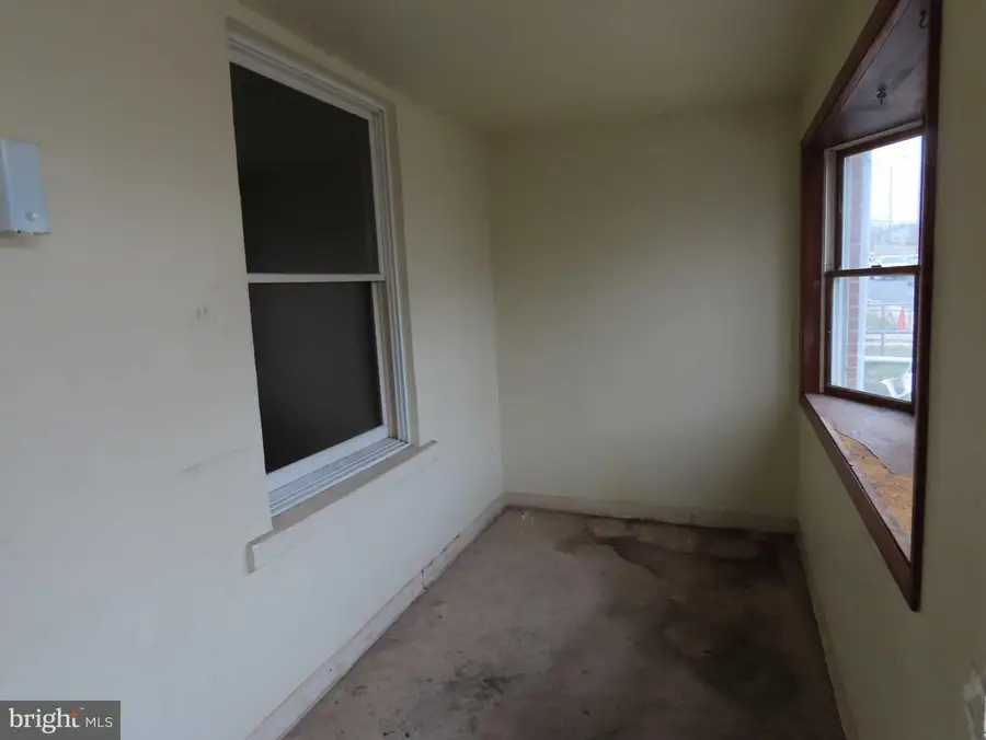 1118 Green St, Marcus Hook, PA 19061 - Image #3