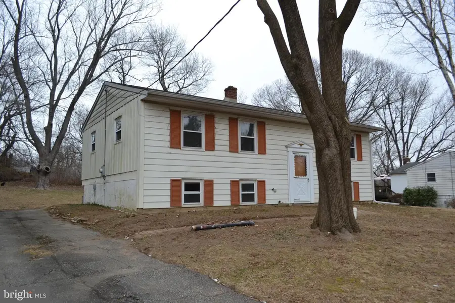 1625 Hillcrest Ln, Aston, PA 19014 - Image #3