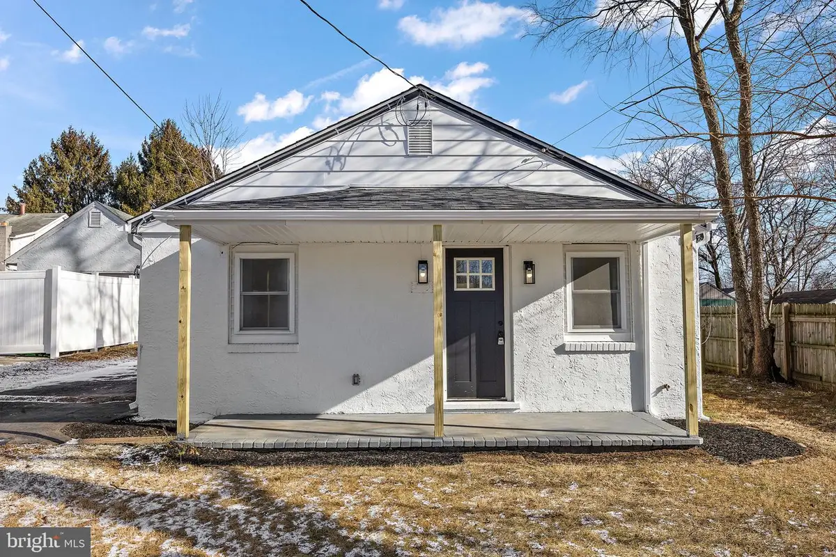 2109 Ferncroft, Upper Chichester, PA 19061 - Image #1