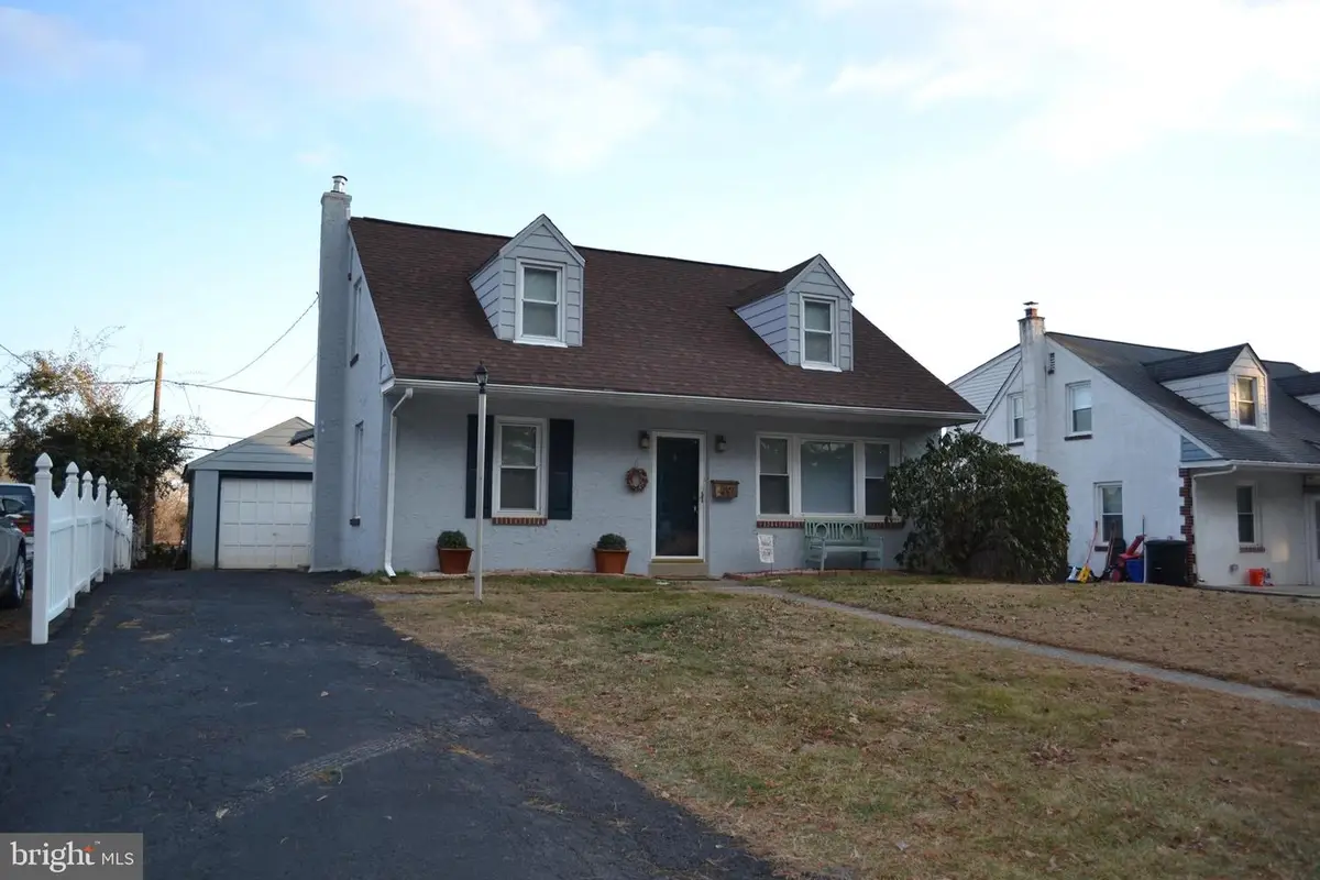 49 Kirk Ln, Media, PA 19063 - Image #1