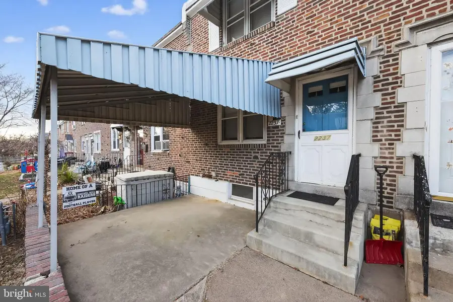 2237 S Harwood Ave, Upper Darby, PA 19082 - Image #3