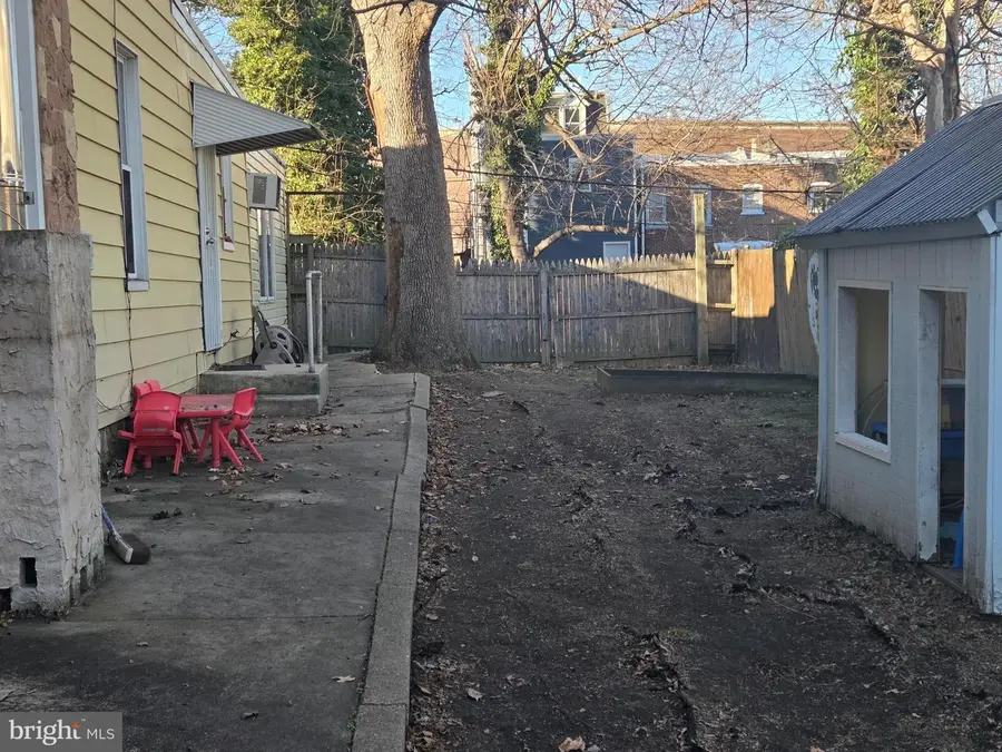 222 W 8th St, Chester, PA 19013 - Image #3