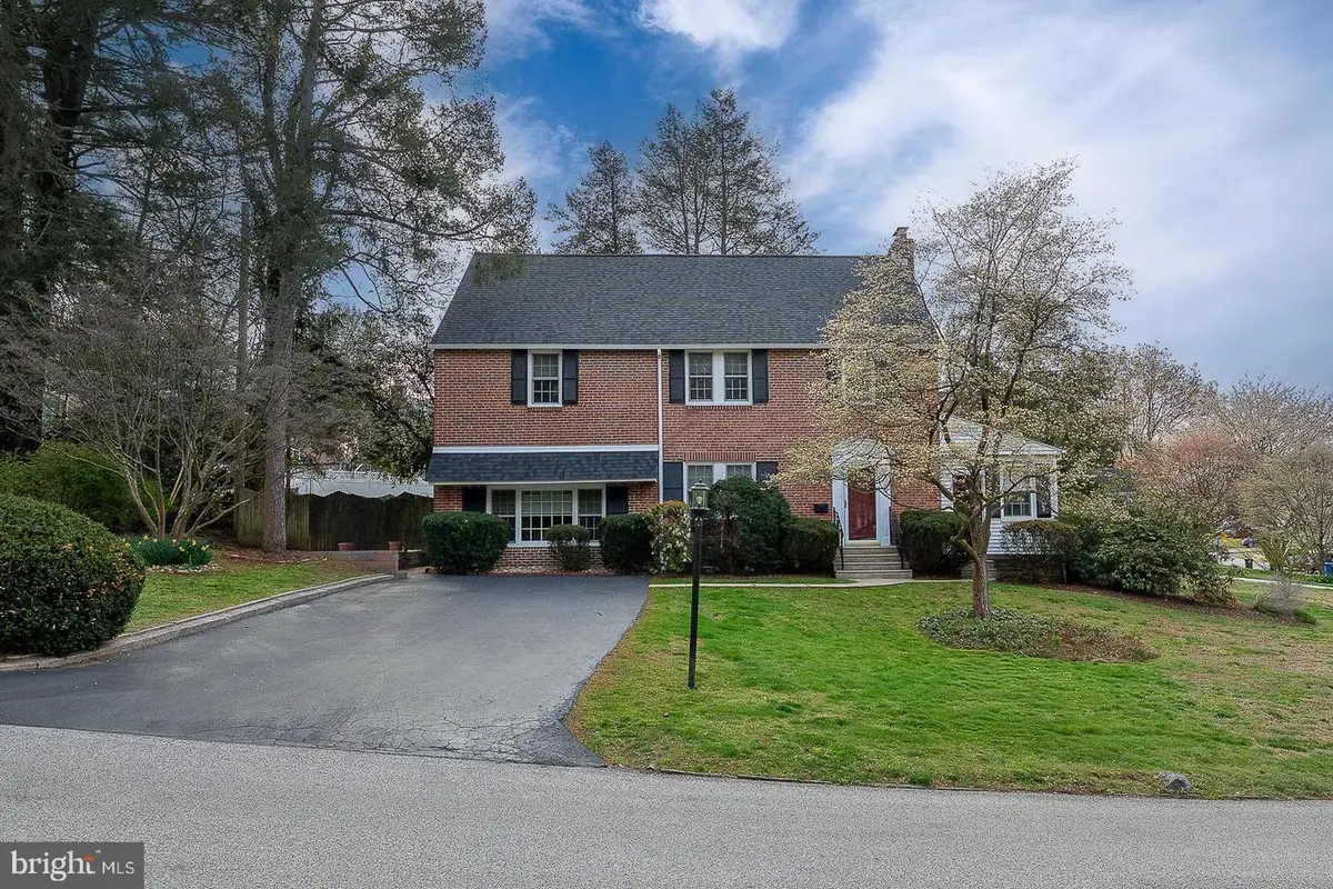 802 Pleasant Hill Rd, Wallingford, PA 19086 - #1