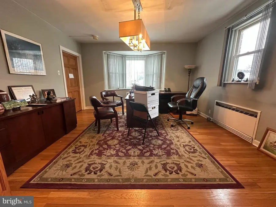 712-d E Macdade Blvd, Folsom, PA 19033 - Image #2