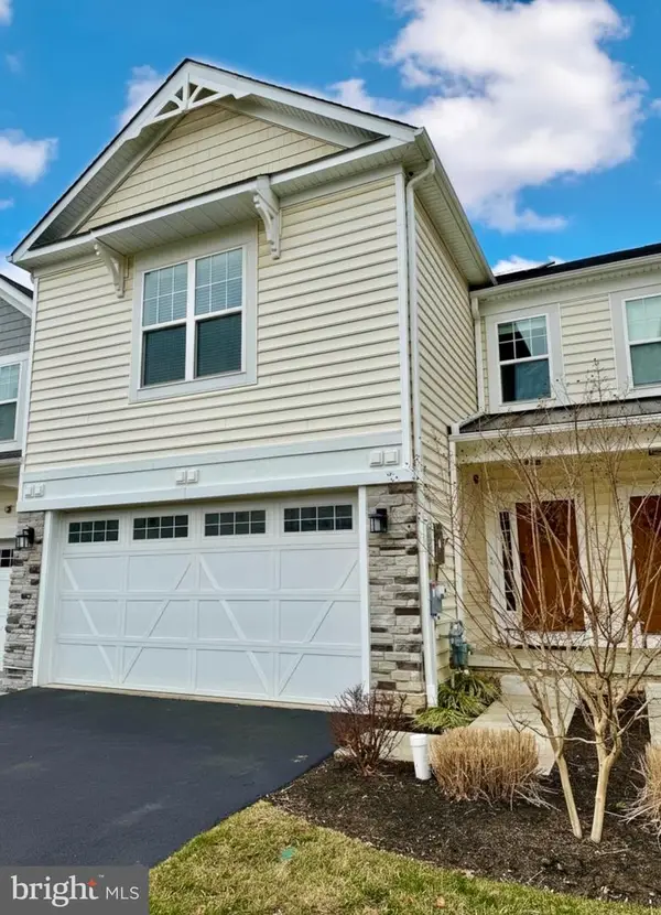 48 Hunters Ln, GLEN MILLS, PA 19342
