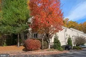 514 Waters Edge, Newtown Square, PA 19073 - Image #2