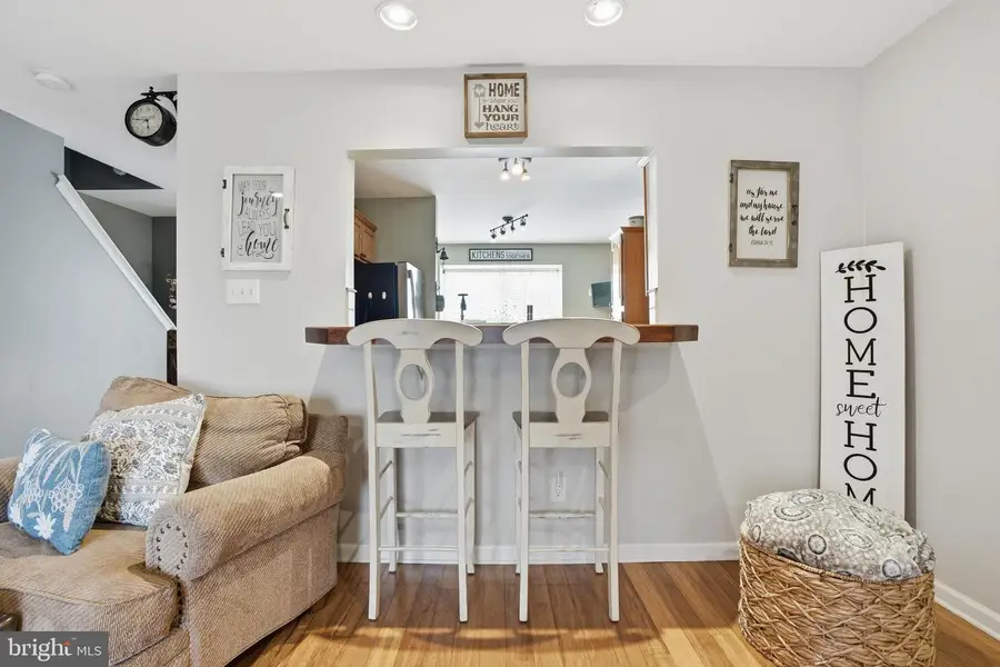 62 Andrews Ct, Aston, PA 19014 - Image #2