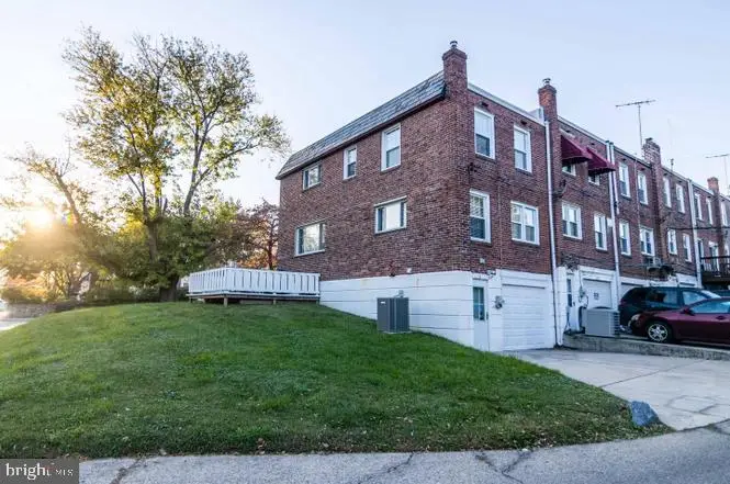 601 Crescent Dr, Glenolden, PA 19036 - Image #3