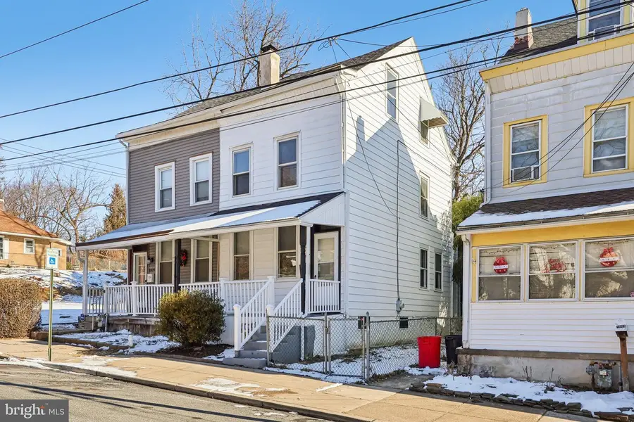 1007 Woodside Ave, Brookhaven, PA 19015 - Image #2