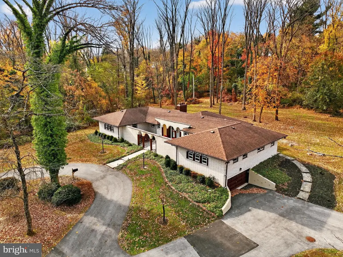 1013 Glen Rd, Wallingford, PA 19086 - #1