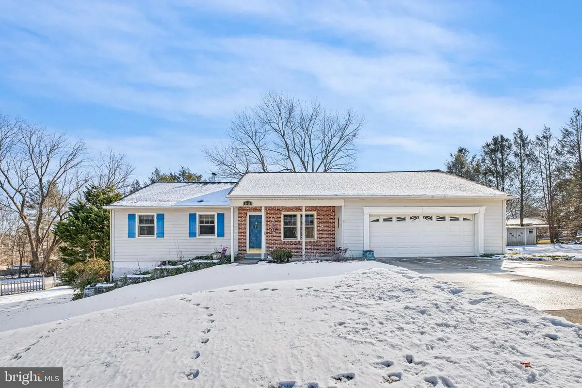 2416 W Colonial Dr, Upper Chichester, PA 19061 - Image #1