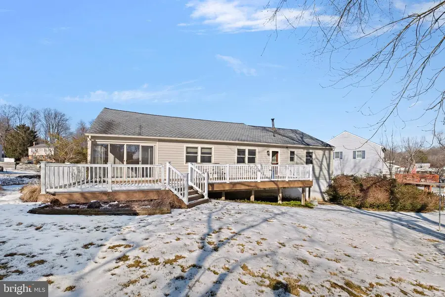 2416 W Colonial Dr, Upper Chichester, PA 19061 - Image #3