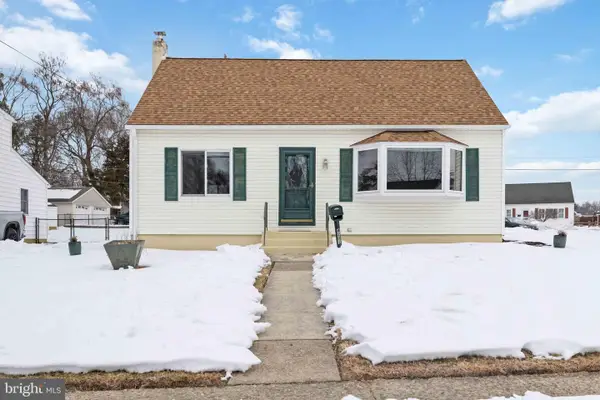 4201 Chandler Dr, BROOKHAVEN, PA 19015