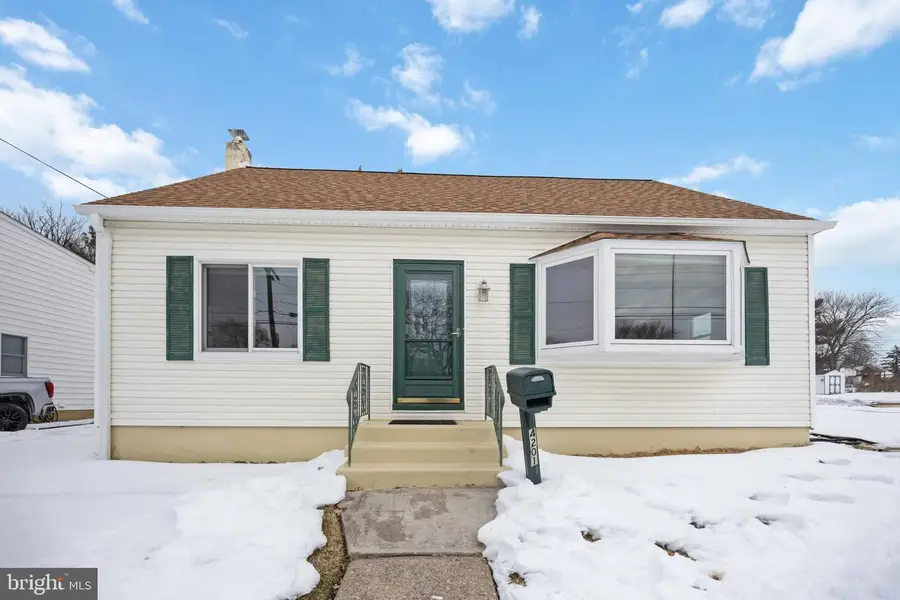 4201 Chandler Dr, Brookhaven, PA 19015 - #3